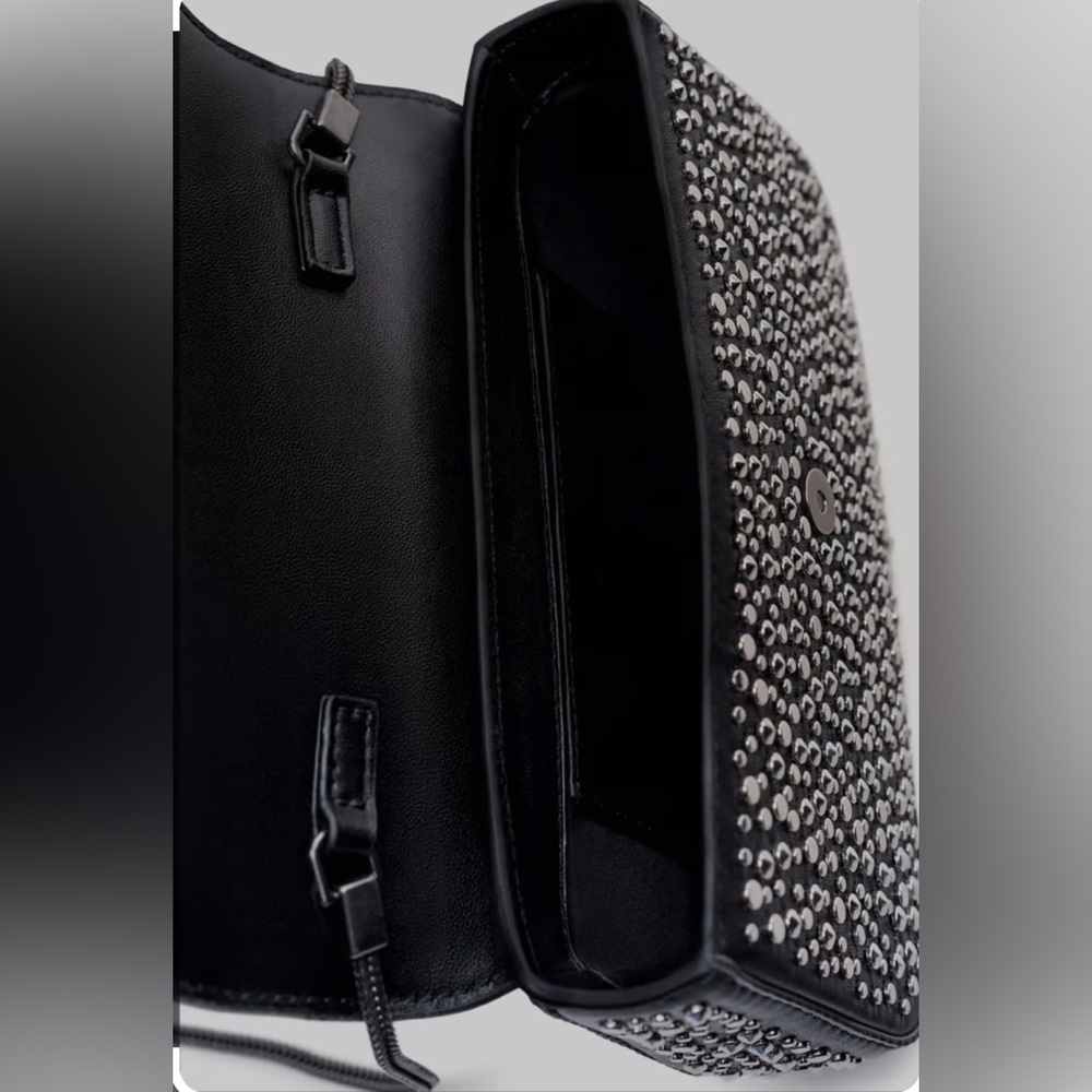 Studded rocker crossbody bag - Picture 3 of 4